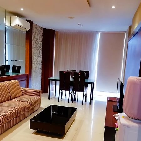 Royal Suite Condotel Medan Extérieur photo