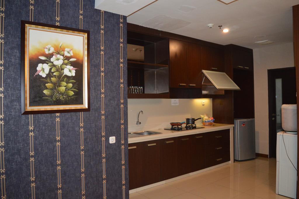 Royal Suite Condotel Medan Extérieur photo