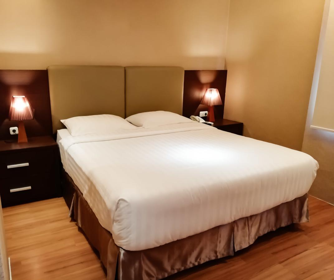 Royal Suite Condotel Medan Extérieur photo