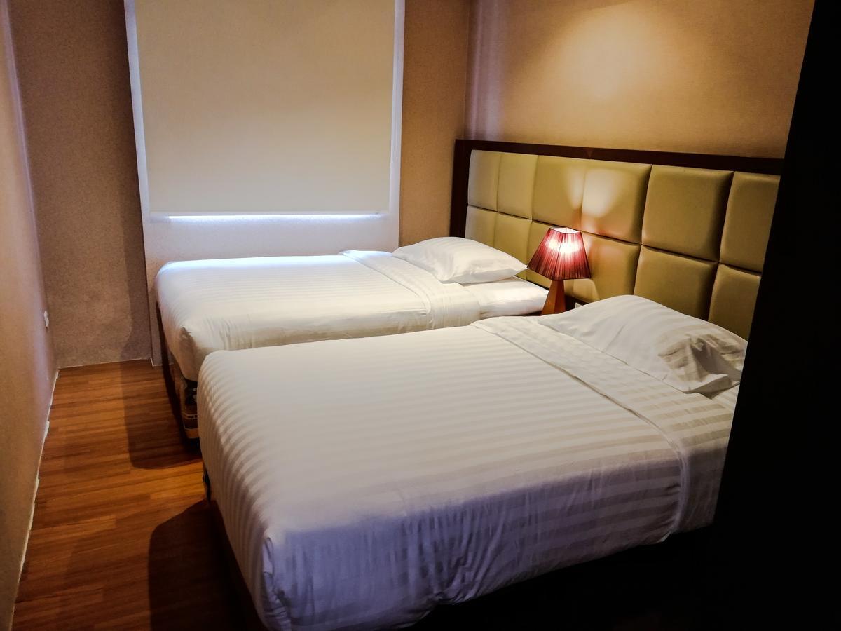 Royal Suite Condotel Medan Extérieur photo